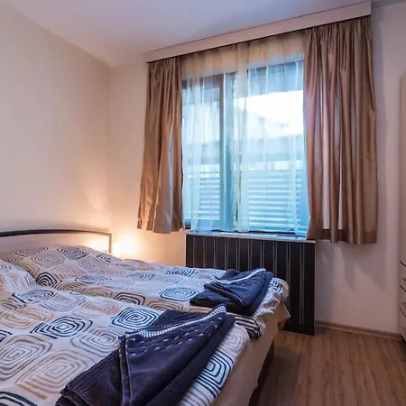Apartment Charming, Fully-furnished, 2-bedroom By Flat Mаnager *